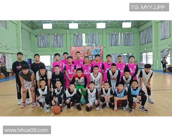 提升篮球技能的最佳选择体育中心篮球培训班火热招生中欢迎加入我们一起成长